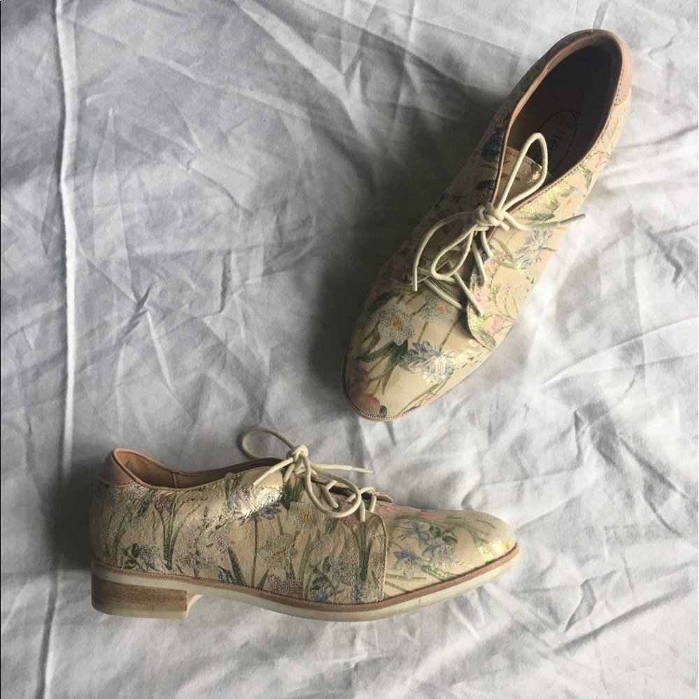 Finesse Floral Handpainted Shoes
